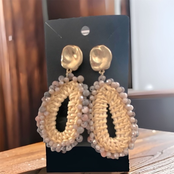 2/$10 Beachy Beaded earrings - Picture 1 of 1